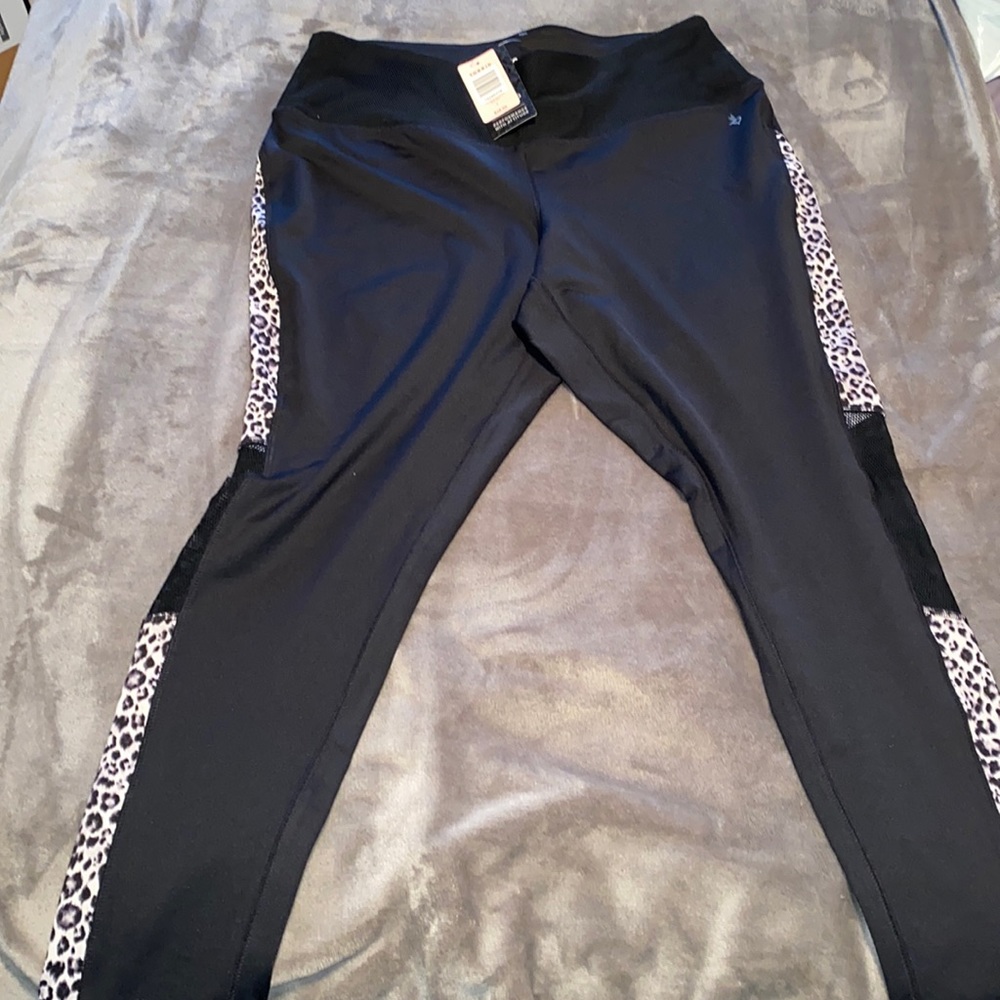 Torrid Actice size 1